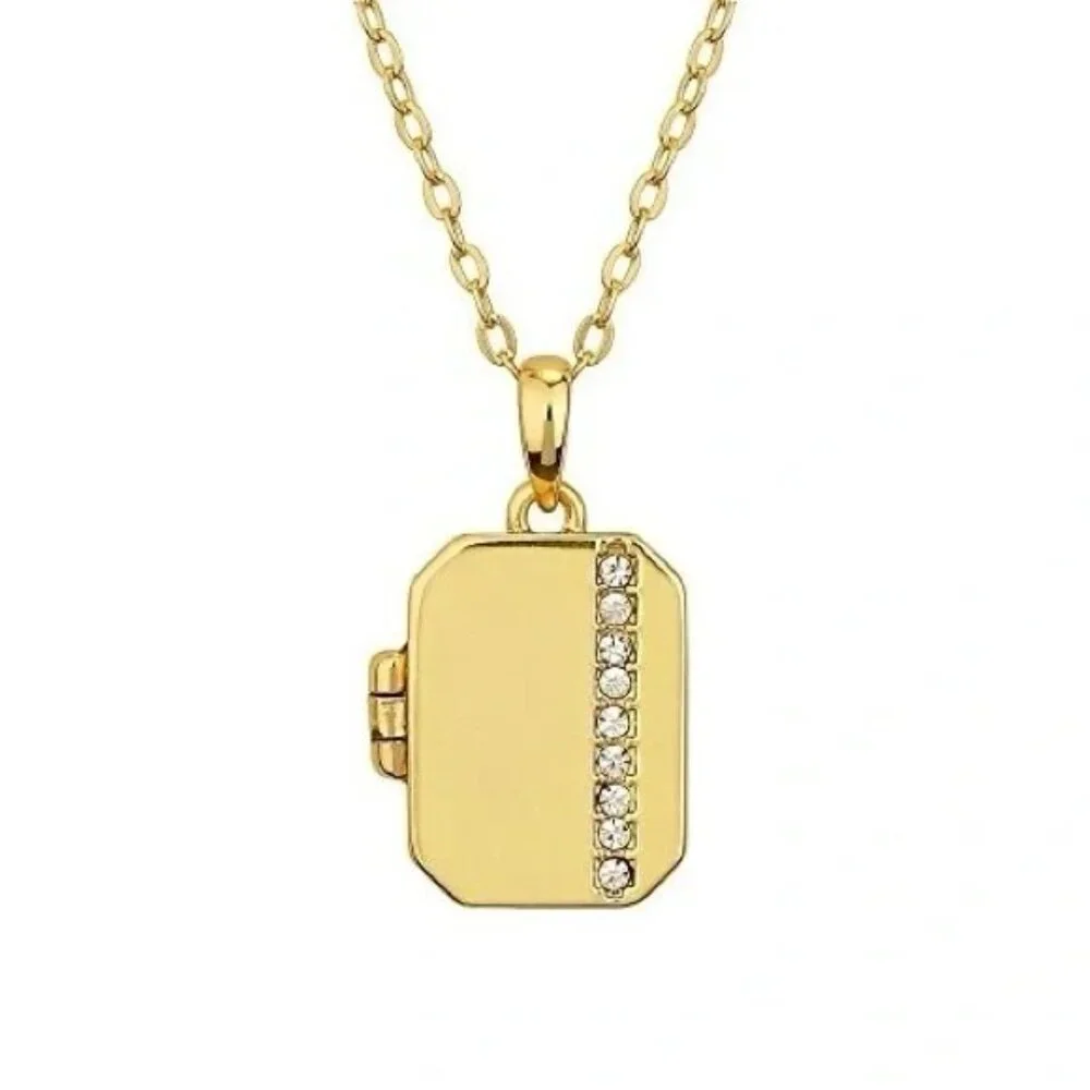 Gold Greenwich Locket Necklace With‎ Chain New